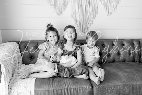 Emery Newborn-40BW