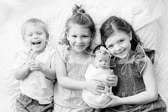 Emery Newborn-44BW