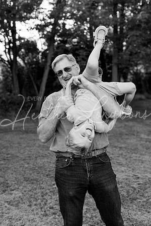 Dean extended family-40BW