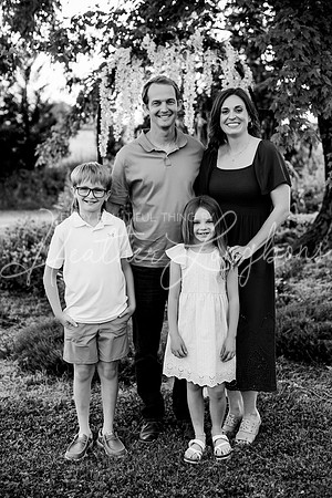 Holman Extended Family BW (78)