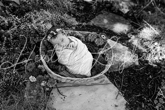 Emery Newborn-104BW