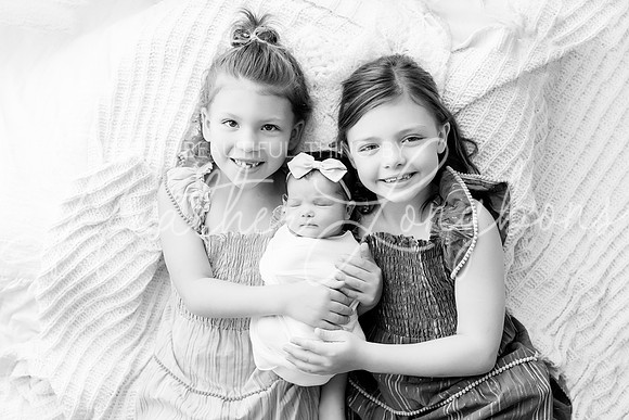 Emery Newborn-42BW