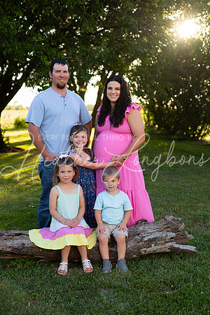 Tyler and Mackenzie Maternity 2024-2