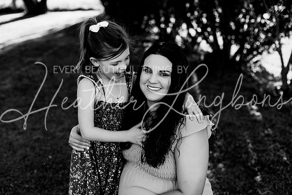 Tyler and Mackenzie Maternity 2024-37BW