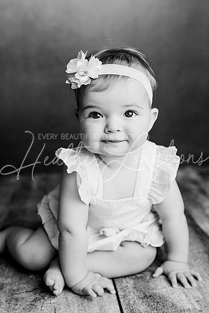 Georgia Sitter Session-6BW