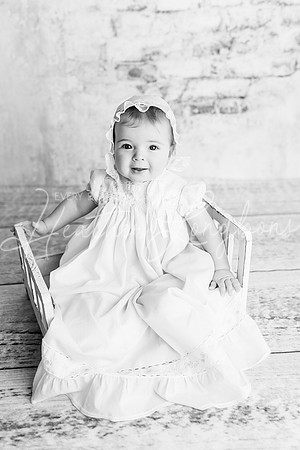 Georgia Sitter Session-22BW