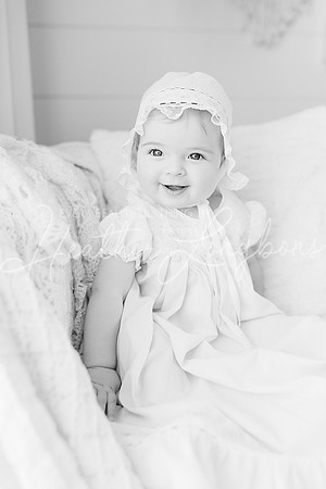 Georgia Sitter Session-40BW