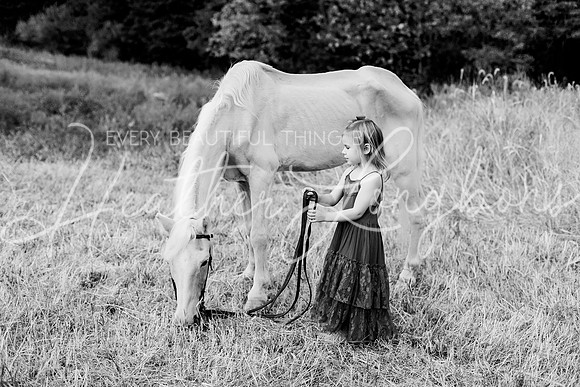 St Ledger family-157BW