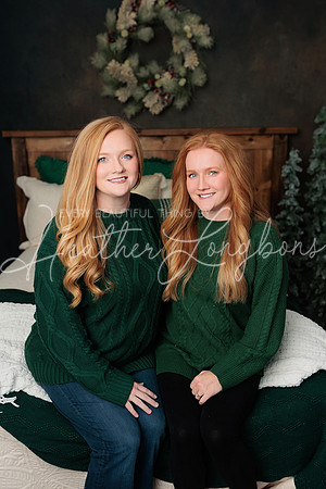 Christmas 2025 Cousins-10