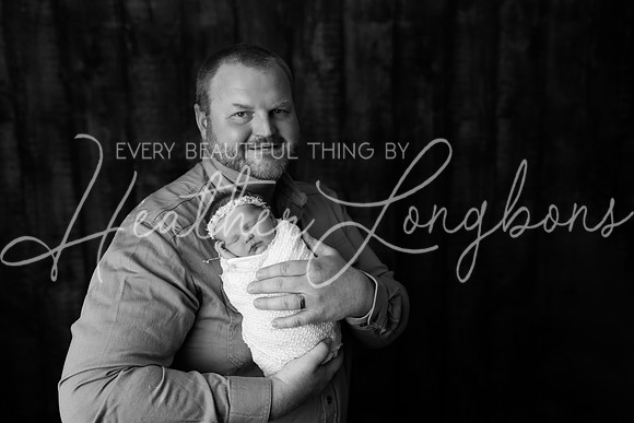 Sarah Newborn-5BW