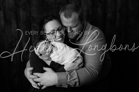 Sarah Newborn-7BW