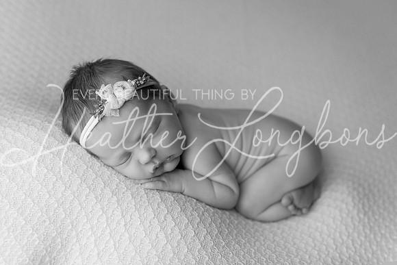 Sarah Newborn-20BW
