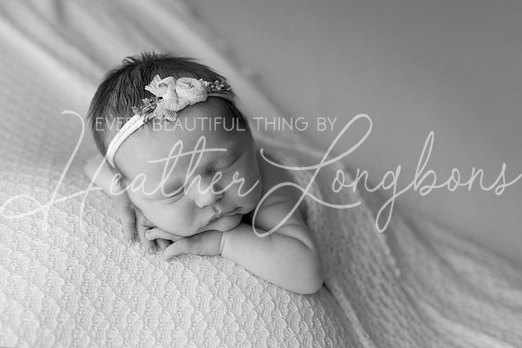 Sarah Newborn-24BW