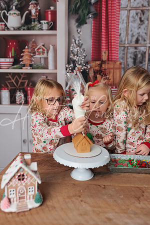 Christmas Kitchen Cousins-7