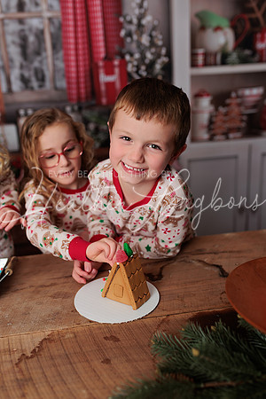 Christmas Kitchen Cousins-9