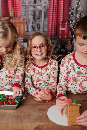 Christmas Kitchen Cousins-12