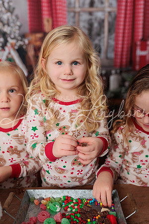 Christmas Kitchen Cousins-15