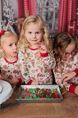 Christmas Kitchen Cousins-13