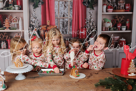Christmas Kitchen Cousins-21