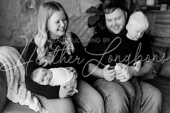 Maisie Newborn-8BW