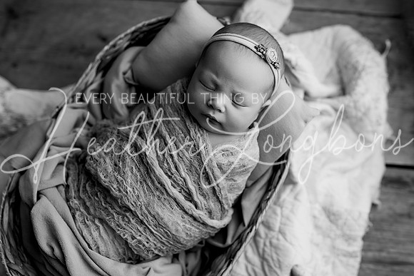 Bella Newborn-7BW