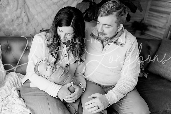 Lena Harris Newborn-22BW