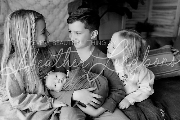 Lena Harris Newborn-44BW