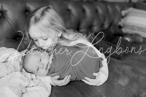 Lena Harris Newborn-64BW