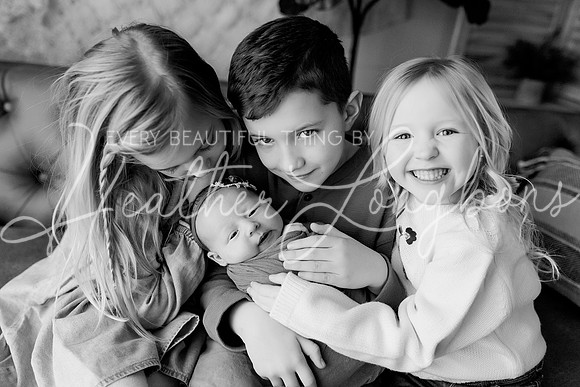 Lena Harris Newborn-70BW