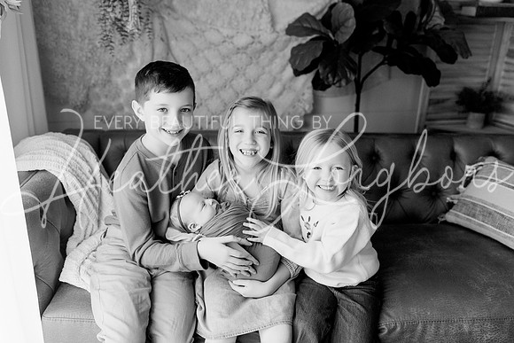 Lena Harris Newborn-77BW