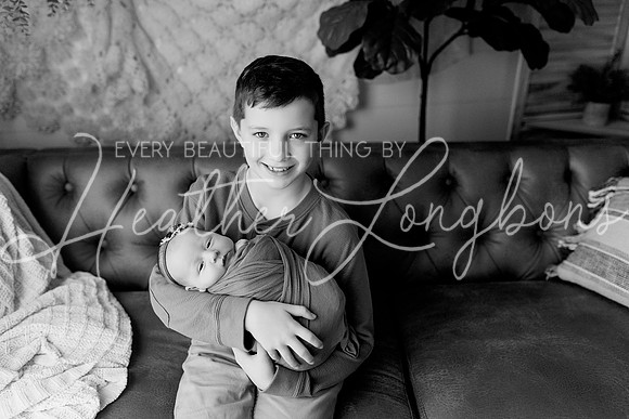 Lena Harris Newborn-83BW