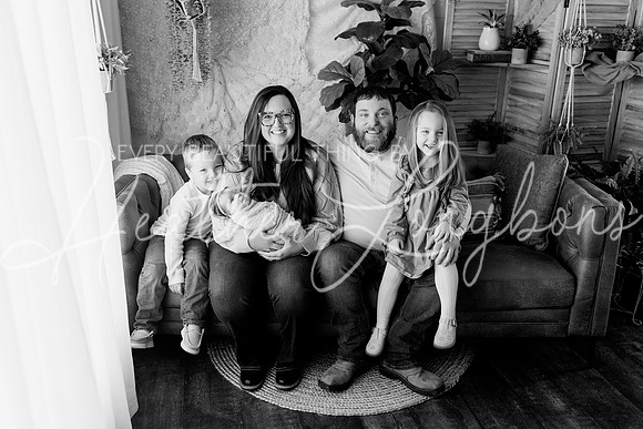 Corie Taylor Newborn-1BW