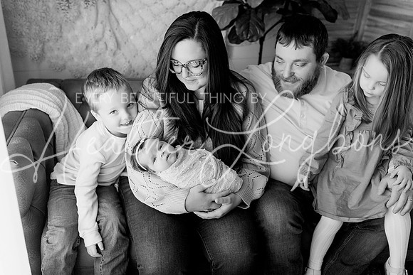 Corie Taylor Newborn-3BW