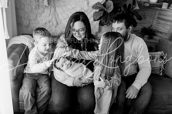 Corie Taylor Newborn-7BW