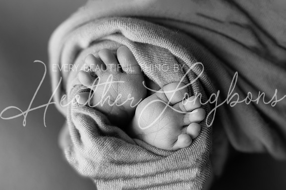 Amelia newborn-18BW