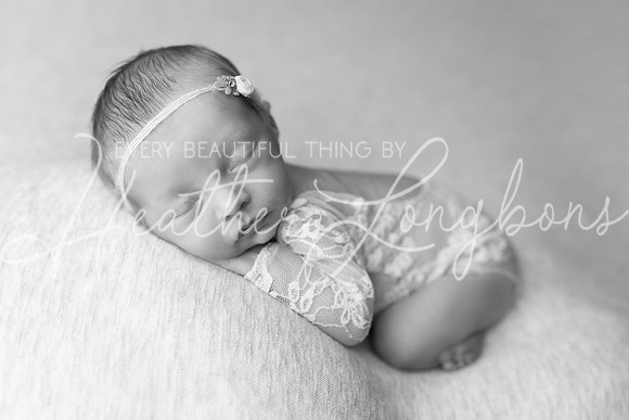 Amelia newborn-6BW