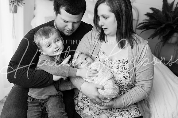Ellaretta newborn-35BW