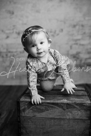 Ellaretta one year-23BW