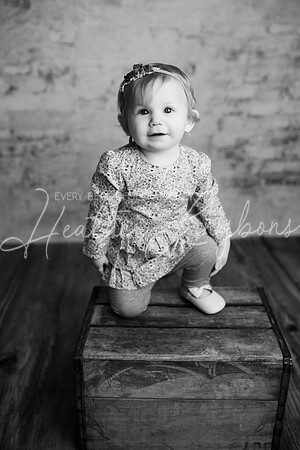 Ellaretta one year-24BW