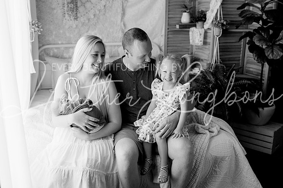 Graham Speir Newborn-9BW