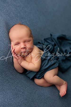 Paul Webb Newborn-3