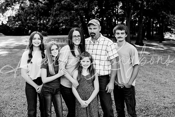 Cunningham Ext Family-105BW