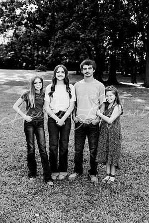 Cunningham Ext Family-106BW
