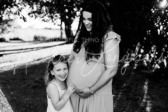 Tyler and Mackenzie Maternity 2024-45BW