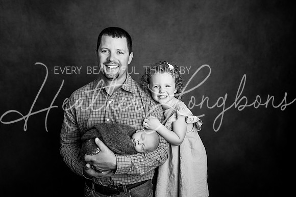 Dane Newborn-12BW