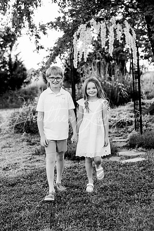 Holman Extended Family BW (99)