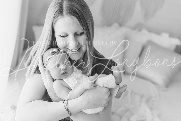 Finley Newborn-14BW