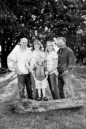 Bailey Family-1BW