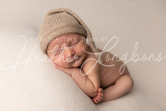 Ari Newborn-5