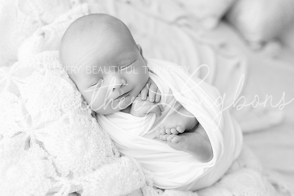 Luka Newborn-1BW